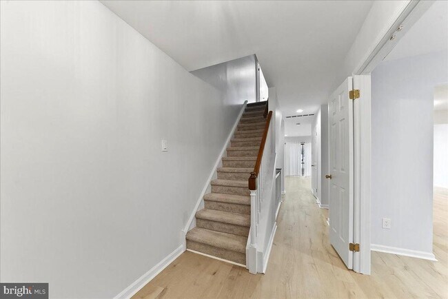 Foto del edificio - 11 Algonquin Ct