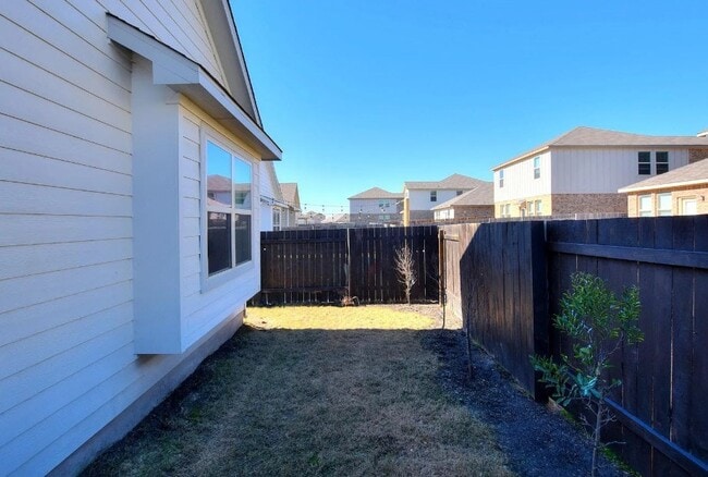 Building Photo - 11820 Pecangate Way