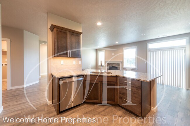 Building Photo - 3 br, 2 bath House - 1177 Ava Street