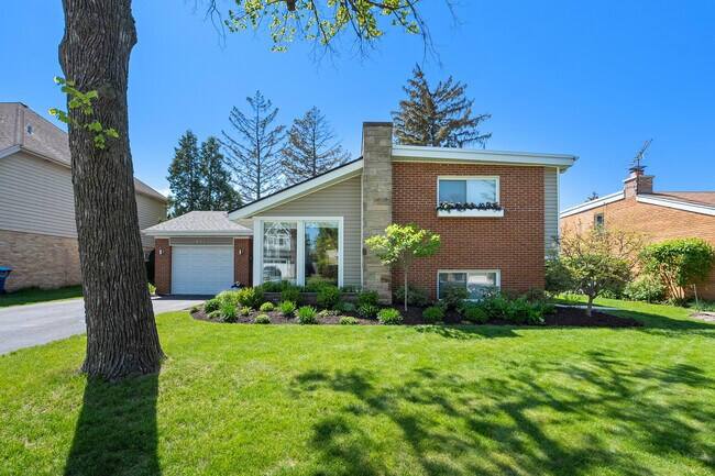 Foto del edificio - 411 Huntington Ln