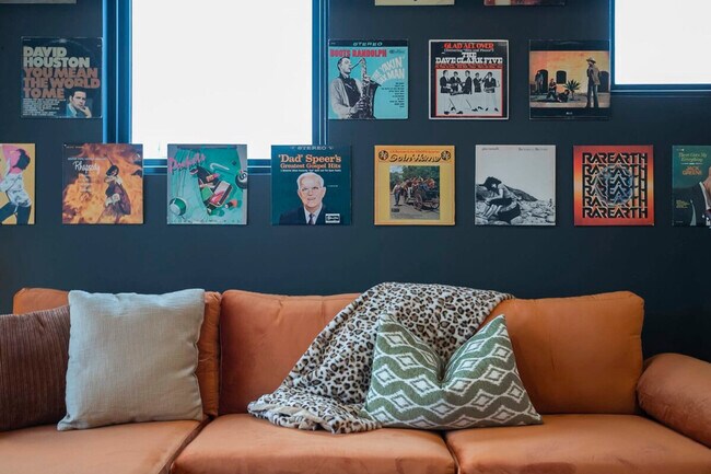 Foto del edificio - 1011 12th Ave S