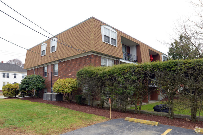 Building Photo - Trenton Street Apartments