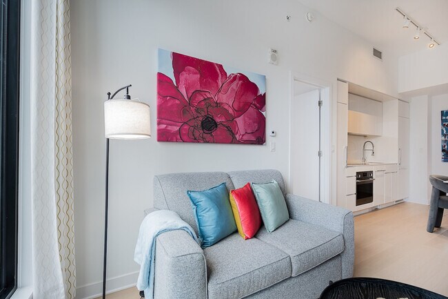 Photo du bâtiment - 815 Rue de la Montagne