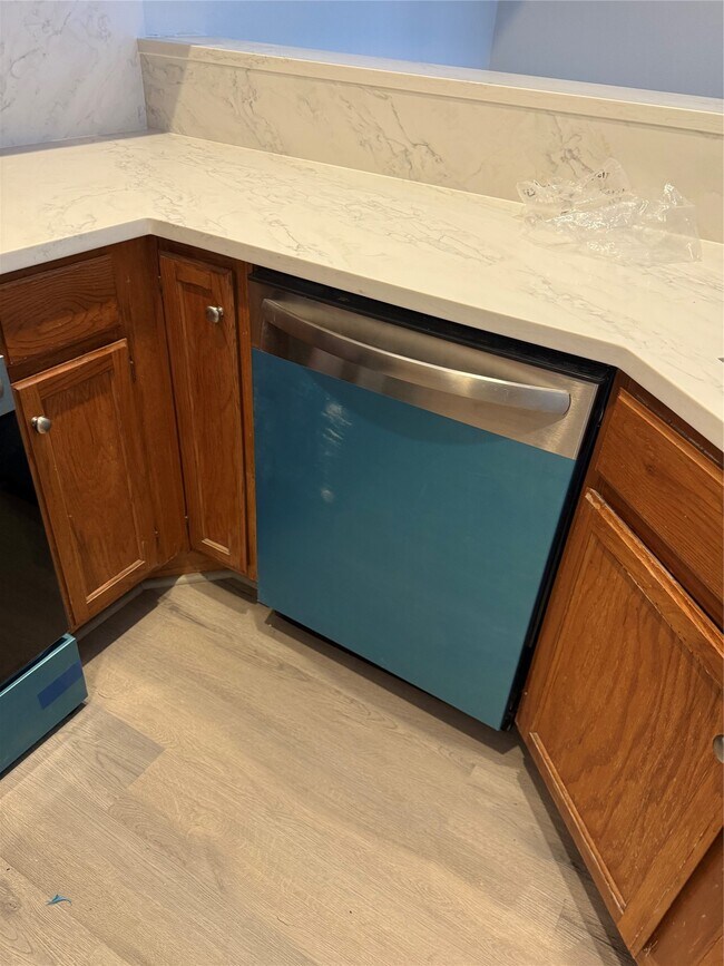 Building Photo - 2121 El Paseo St