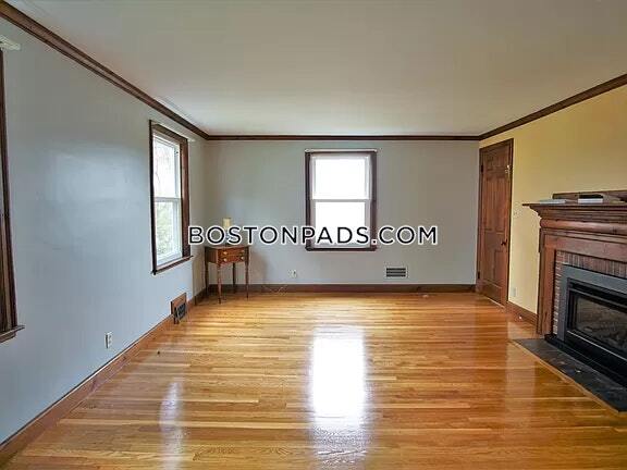 Building Photo - 28 Appleton St.