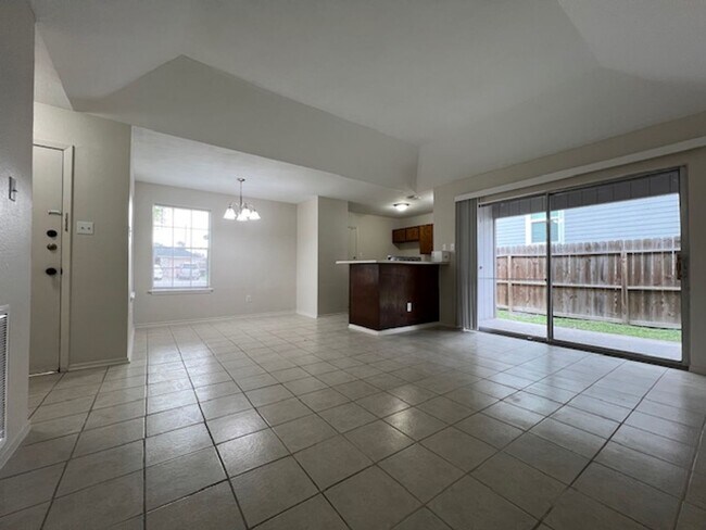 Foto del edificio - CHARMING AFFORDABLE HOME