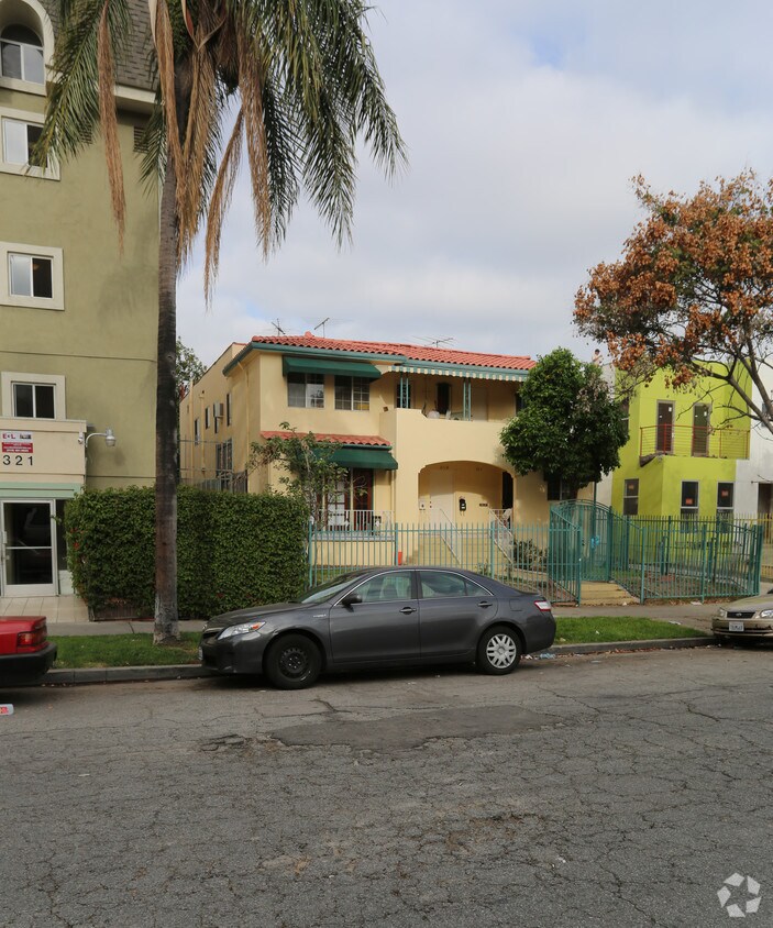 Foto principal - 309 S. Berendo Avenue,