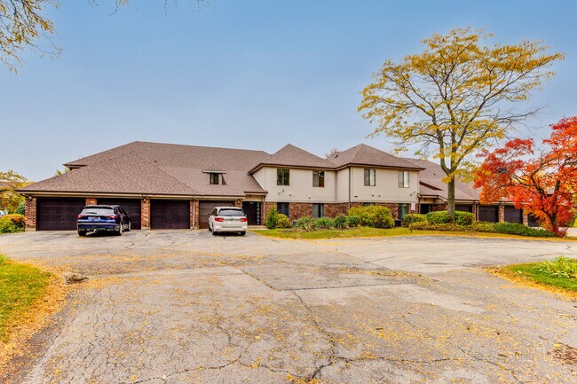 Building Photo - 820 Waterview Cir