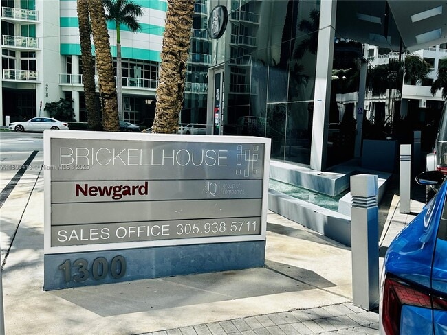 Foto del edificio - 1300 Brickell Bay Dr