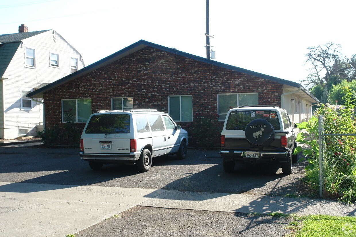 Building Photo - 507 N 6th St