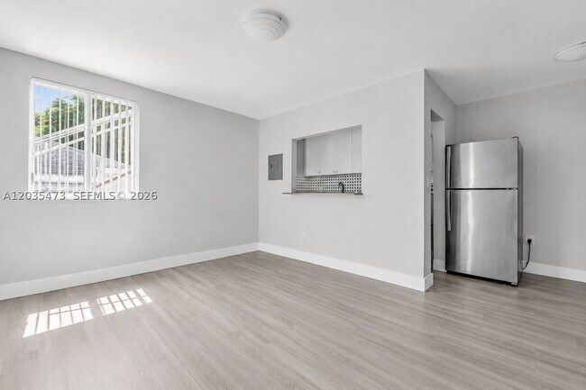 Foto del edificio - 6647 SW 59th St