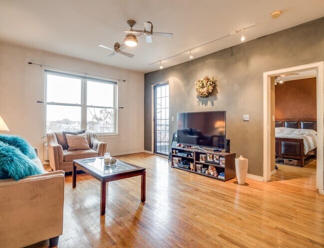 Foto del edificio - 44 Sherman Ave