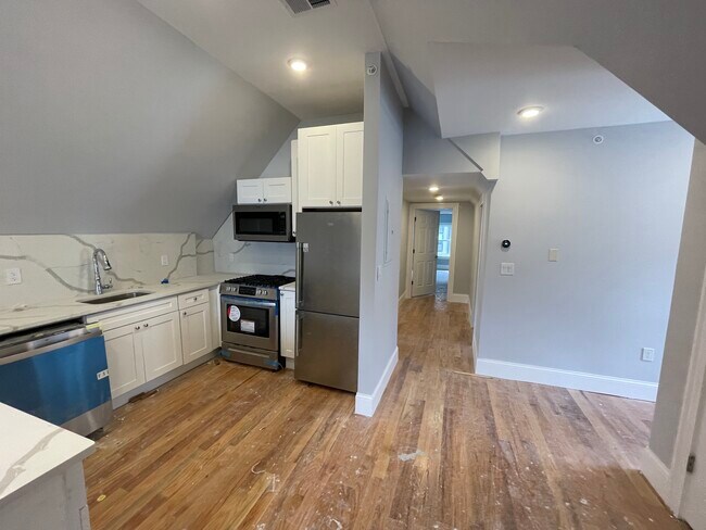 Foto del edificio - 158 Morrison Ave