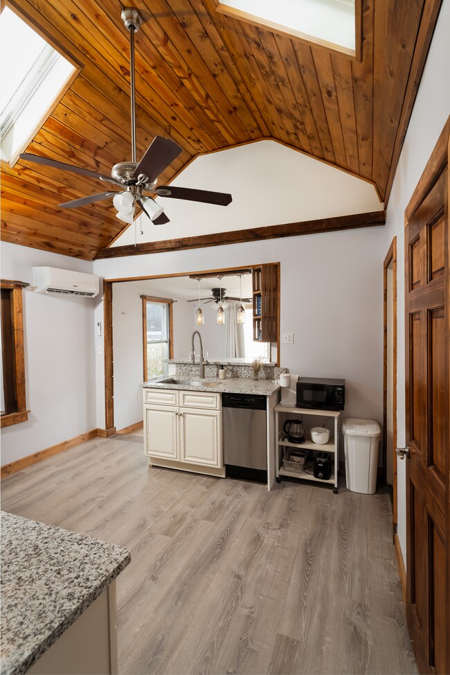 Fully equipped kitchen with skylights - 3147 N Spaulding Ave