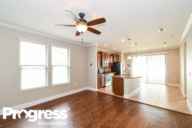 Building Photo - 537 Drysdale Dr