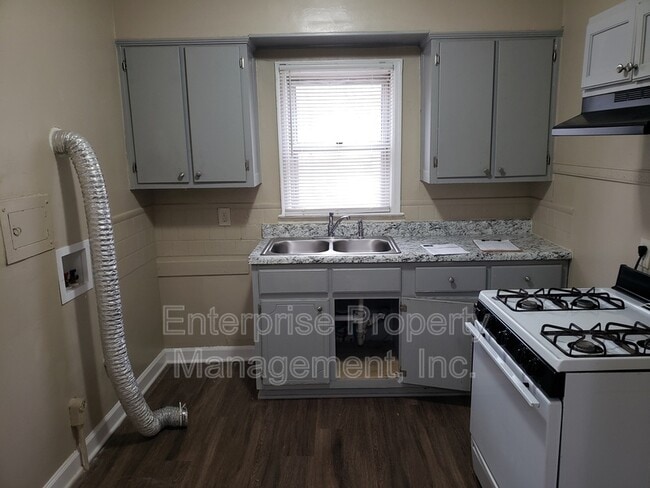 Photo - 3147 Northgate St House