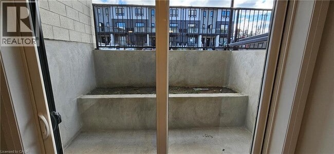 Building Photo - 410 Northfield Dr W