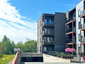 Building Photo - 310 Stokil Dr