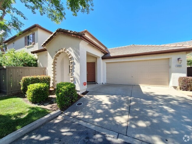 Building Photo - 5066 Trouville Ln
