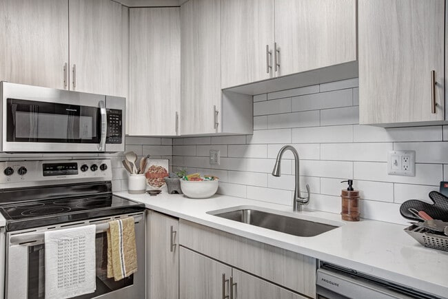 Building Photo - Colter Park Apartments