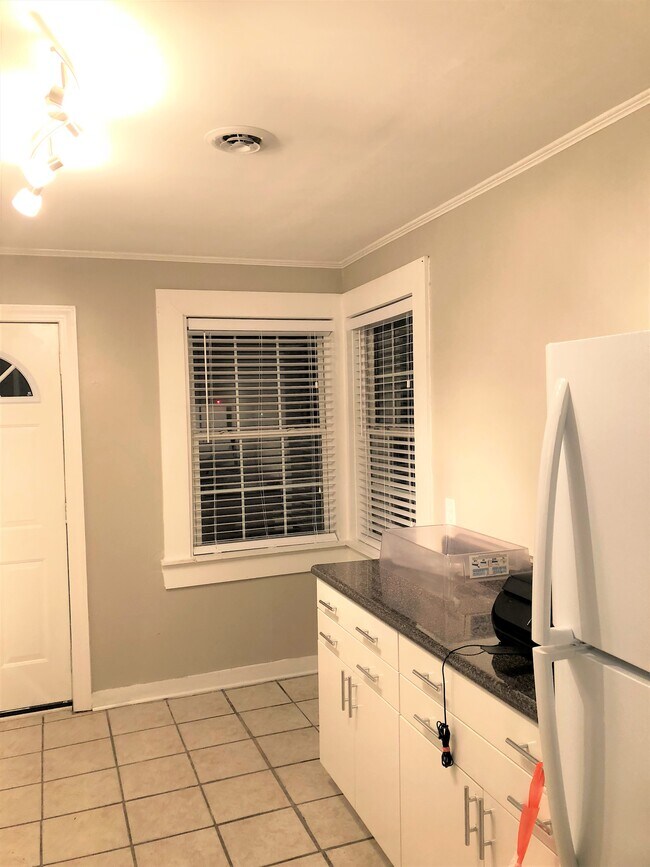 Foto del edificio - 248 S Marion St