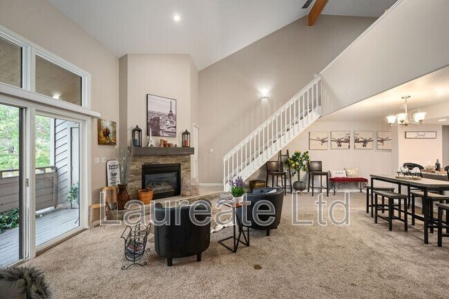 Building Photo - 23726 Pondview Pl