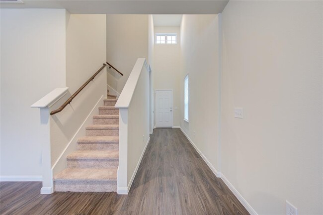 Building Photo - 16102 Clover Glen Ln