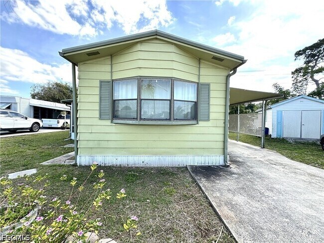 Foto del edificio - 280 Flame Ln