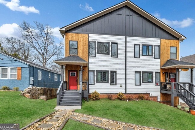 Building Photo - 160 Vanira Ave SE