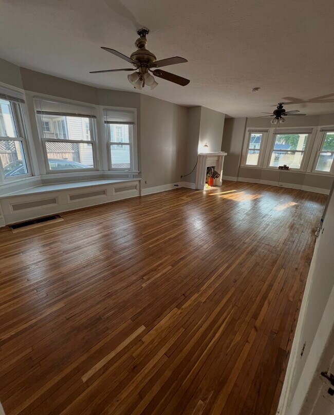 Foto del edificio - 1505 Wagar Ave