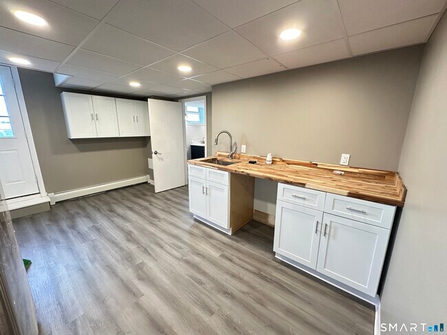 Foto del edificio - 40 Oak St