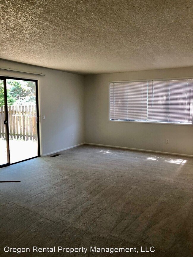 Foto del edificio - 2 br, 1 bath House - 18852B SW BUTTERNUT ST.