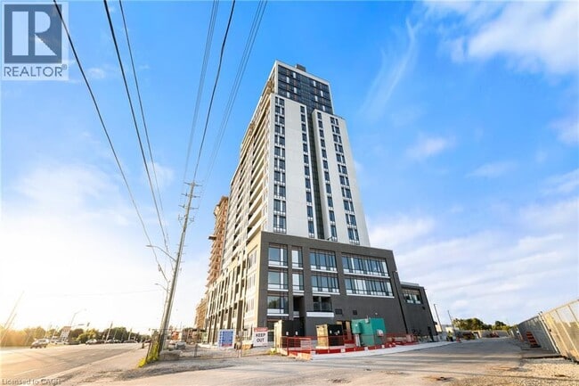 Building Photo - 8010 Derry Rd