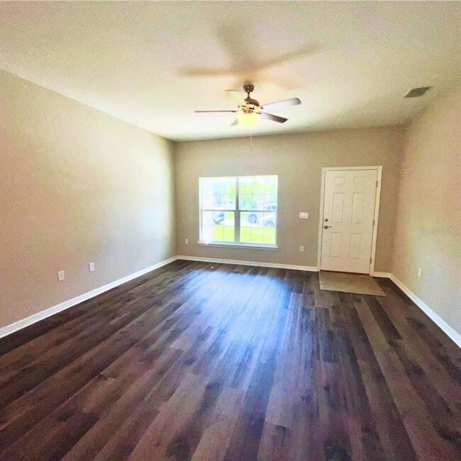 Foto del edificio - 1335 W Walnut St