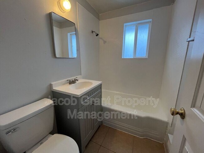 Foto del edificio - 675 Tiger Ave