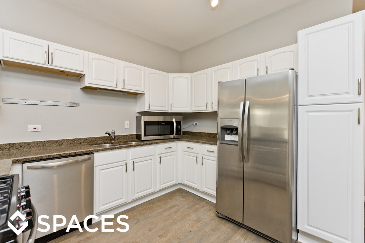 Foto principal - 1433 N Milwaukee Ave