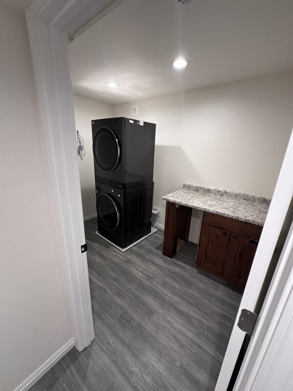 Foto del edificio - 2191 Hickock Way