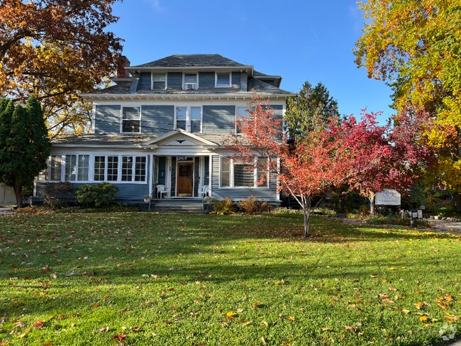 Building Photo - 406 S Coeur d'Alene St
