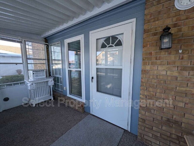 Foto del edificio - 5138 Woodmark Dr