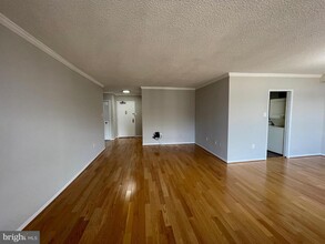 Building Photo - 3705 S George Mason Dr