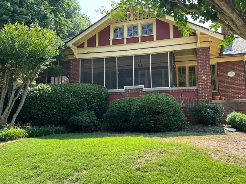 Foto principal - 571 Page Ave NE