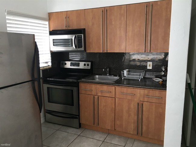Building Photo - Studio, 1 bath  - Pointe South Studio