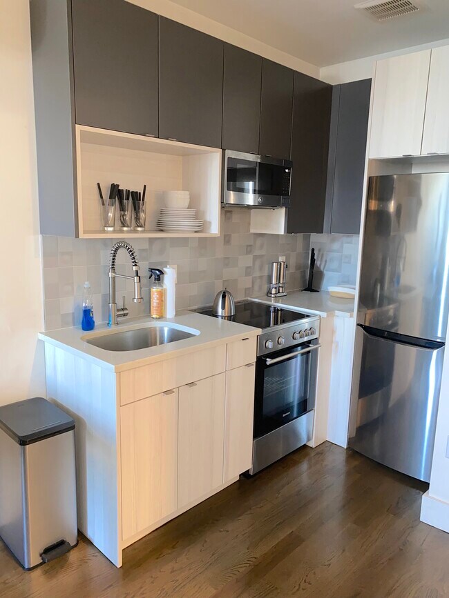 Foto del edificio - 2077 Fulton St