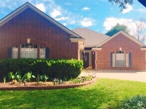 Building Photo - 23223 Diamond Knoll Ct
