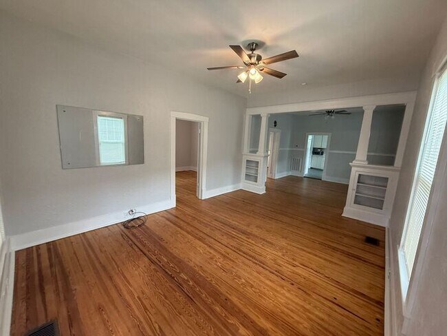 Foto del edificio - Pensacola - East Hill - 2 Bedroom, 1 Bathroom
