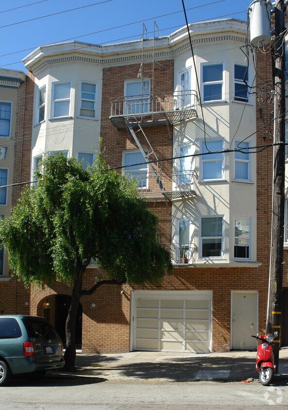 Primary Photo - 245 Shrader St