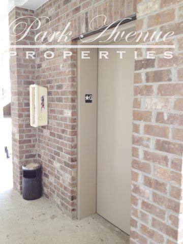 Foto del edificio - 4894 Luster Leaf Cir