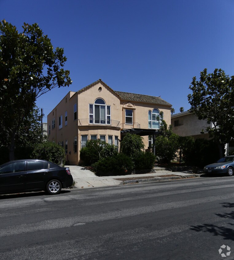 930 S St Andrews Pl, Los Angeles, CA 90019 Apartments in Los Angeles
