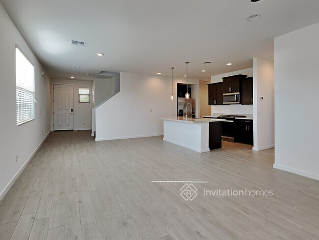 Building Photo - 4412 W Samantha Way