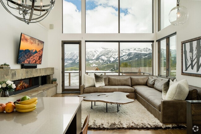 Building Photo - 6 Silver Peaks Dr